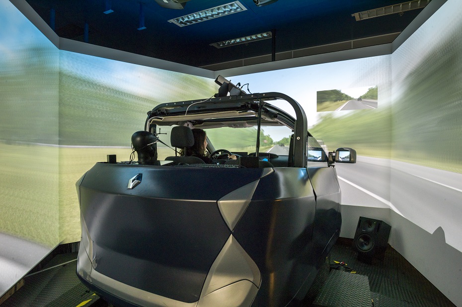 renault-technocentre-simulateur
